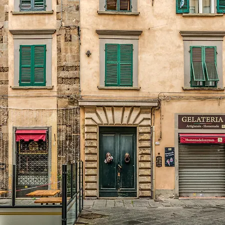 Apartman Hostly-santa Maria Tower Suite-just By The Tower *