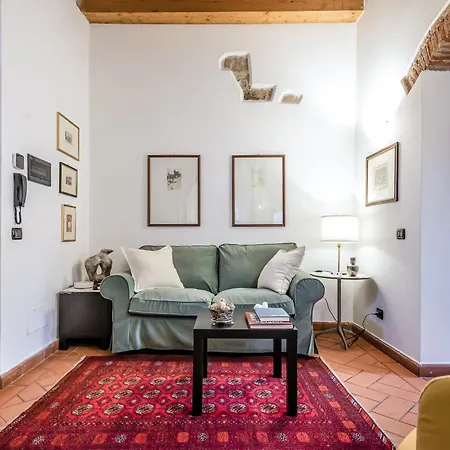 Apartment Hostly-santa Maria Tower Suite-just By The Tower