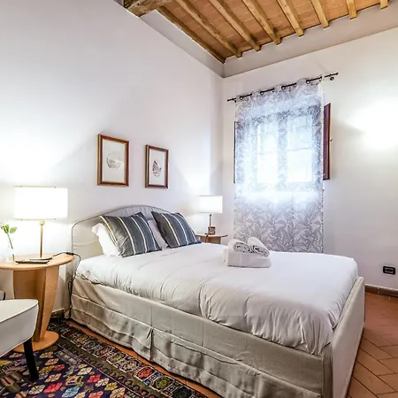 Hostly-santa Maria Tower Suite-just By The Tower