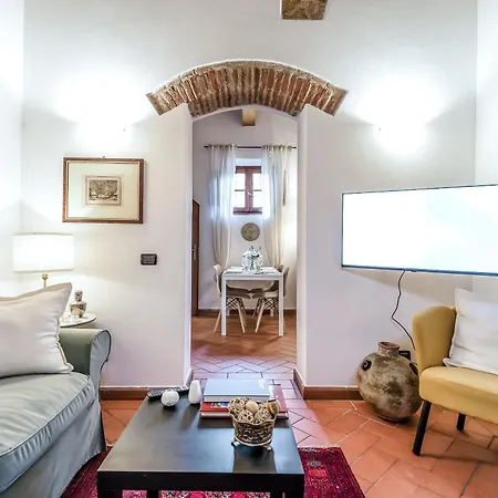 Hostly-santa Maria Tower Suite-just By The Tower